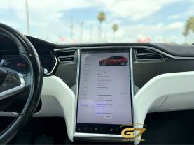 2016 Tesla Model X - Image 18