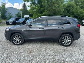 2018 JEEP CHEROKEE SUV V6, 3.2 LITER LIMITED SPORT UTILITY 4D at T&T Repairables - used car dealership in Spencer, Indiana.