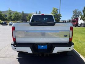 2018 FORD F450 SUPER DUTY CREW CAB PICKUP V8, TURBO DIESEL, 6.7 LITER PLATINUM PICKUP 4D 8 FT