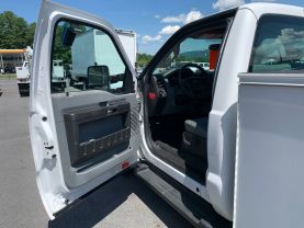 2015 FORD F250 SUPER DUTY 8FT KNAPHEIDE SERVICE BED TRUCK WITH 1,000 LBS LIFT GATE SERVICE/UTILITY TRUCKS V8, FLEX FUEL, 6.2 LITER XL PICKUP 2D 8 FT - Eddies Auto Sales