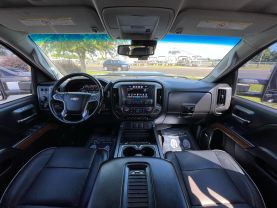 2018 Chevrolet Silverado 3500 Hd Crew Cab High Country Pickup 4d 8 Ft - Image 24