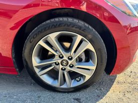 2017 HYUNDAI ELANTRA SEDAN 4-CYL, 2.0 LITER LIMITED SEDAN 4D