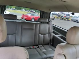 2001 CHEVROLET SUBURBAN 1500 SUV V8, 5.3 LITER SPORT UTILITY