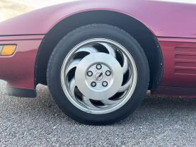 1994 CHEVROLET CORVETTE HATCHBACK V8, 5.7 LITER COUPE 2D