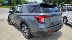 2025 Ford Explorer - Image 6