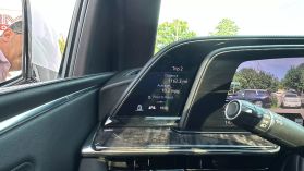 2021 Cadillac Escalade - Image 44