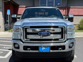 2016 FORD F350 SUPER DUTY CREW CAB PICKUP V8, TURBO DIESEL, 6.7L LARIAT PICKUP 4D 6 3/4 FT