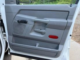 2006 DODGE RAM 1500 QUAD CAB ST PICKUP 4D 6 1/4 FT