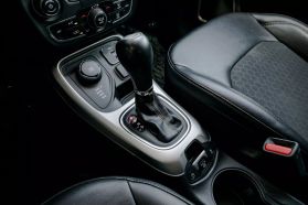 2019 JEEP COMPASS SUV 4-CYL, MULTIAIR, PZEV, 2.4 LITER LATITUDE SPORT UTILITY 4D