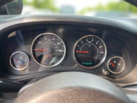 2014 Jeep Wrangler - Image 9