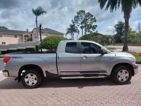 2009 TOYOTA TUNDRA DOUBLE CAB PICKUP V8, FLEX FUEL, 5.7 LITER SR5 PICKUP 4D 6 1/2 FT