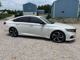 2021 HONDA ACCORD SEDAN 4-CYL, VTEC, TURBO, 2.0 LITER SPORT SEDAN 4D at T&T Repairables - used car dealership in Spencer, Indiana.