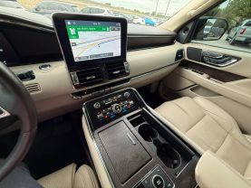 2019 LINCOLN NAVIGATOR SUV V6, TWIN TURBO, 3.5 LITER RESERVE SPORT UTILITY 4D
