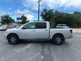 2011 NISSAN TITAN CREW CAB