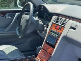2001 MERCEDES-BENZ E-CLASS SEDAN V6, 3.2 LITER E 320 SEDAN 4D