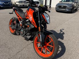 2023 KTM 200 DUKE SPORTBIKES - -