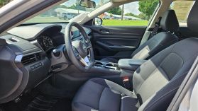 2024 Nissan Altima - Image 7