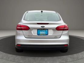 2017 Ford Focus - Image 6