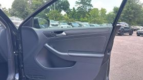 2015 Volkswagen Jetta - Image 17