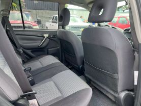 2004 TOYOTA RAV4 SUV 4-CYL, 2.4 LITER SPORT UTILITY 4D