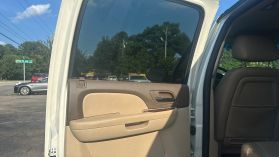 2014 Chevrolet Suburban 1500 - Image 12