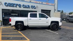 2018 CHEVROLET SILVERADO 1500 CREW CAB PICKUP V8, ECOTEC3, 6.2 LITER HIGH COUNTRY PICKUP 4D 5 3/4 FT