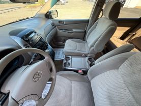 2008 TOYOTA SIENNA