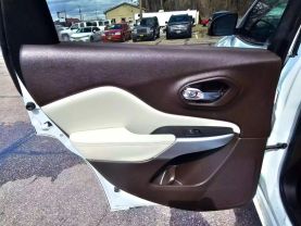 2018 JEEP CHEROKEE SUV V6, 3.2 LITER OVERLAND SPORT UTILITY 4D