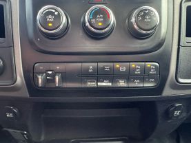2017 RAM 5500 CREW CAB & CHASSIS CAB CHASSIS 6-CYL, TURBO DSL, 6.7L TRADESMAN CAB & CHASSIS 4D
