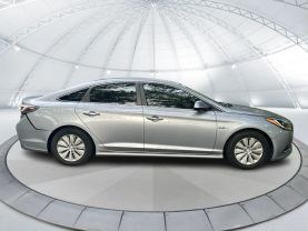 2016 HYUNDAI SONATA HYBRID SEDAN 4-CYL, HYBRID, 2.0 LITER SE SEDAN 4D
