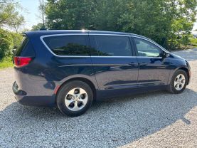 2017 CHRYSLER PACIFICA VAN V6, 3.6 LITER LX MINIVAN 4D at T&T Repairables - used car dealership in Spencer, Indiana.