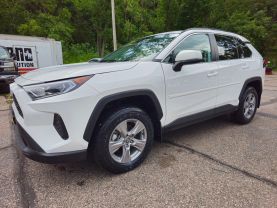 2022 TOYOTA RAV4 HYBRID SUV 4-CYL, HYBRID, 2.5 LITER XLE SPORT UTILITY 4D