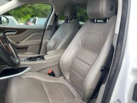 2017 Jaguar F-pace - Image 27