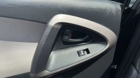 2007 Toyota Rav4 - Image 13