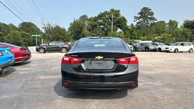 2018 Chevrolet Malibu - Image 5