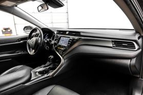 2020 Toyota Camry - Image 14