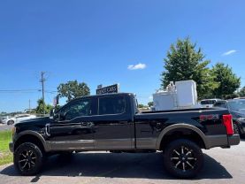 2017 Ford F250 Super Duty Crew Cab King Ranch Pickup 4d 6 3/4 Ft - Image 3