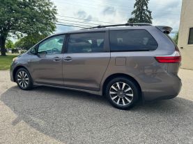 2019 TOYOTA SIENNA VAN V6, 3.5 LITER LE MINIVAN 4D