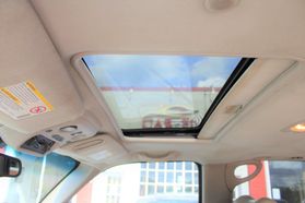 2001 GMC YUKON SUV V8, 6.0 LITER DENALI SPORT UTILITY 4D