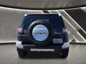 2012 TOYOTA FJ CRUISER SUV V6, 4.0 LITER SPORT UTILITY 2D