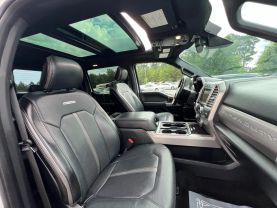 2017 Ford F250 Super Duty Crew Cab Platinum Pickup 4d 6 3/4 Ft - Image 23
