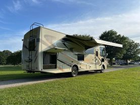 Used 2019 THOR MOTOR COACH WINDSPORT - - 29M - LA Auto Star located in Virginia Beach, VA