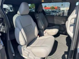 2015 TOYOTA SIENNA VAN V6, 3.5 LITER XLE MINIVAN 4D