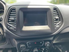 2018 Jeep Compass - Image 10