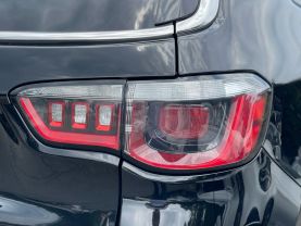 2018 Jeep Compass - Image 39