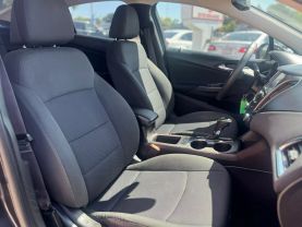 2017 CHEVROLET CRUZE SEDAN 4-CYL, TURBO, 1.4 LITER LT SEDAN 4D