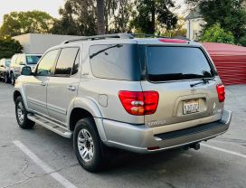 2004 TOYOTA SEQUOIA