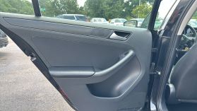2015 Volkswagen Jetta - Image 14