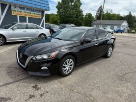 2020 Nissan Altima - Image 2