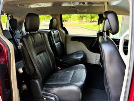 2015 CHRYSLER TOWN & COUNTRY VAN DEEP CHERRY RED CRYSTAL PEARLCOAT AUTOMATIC - Capital City Auto